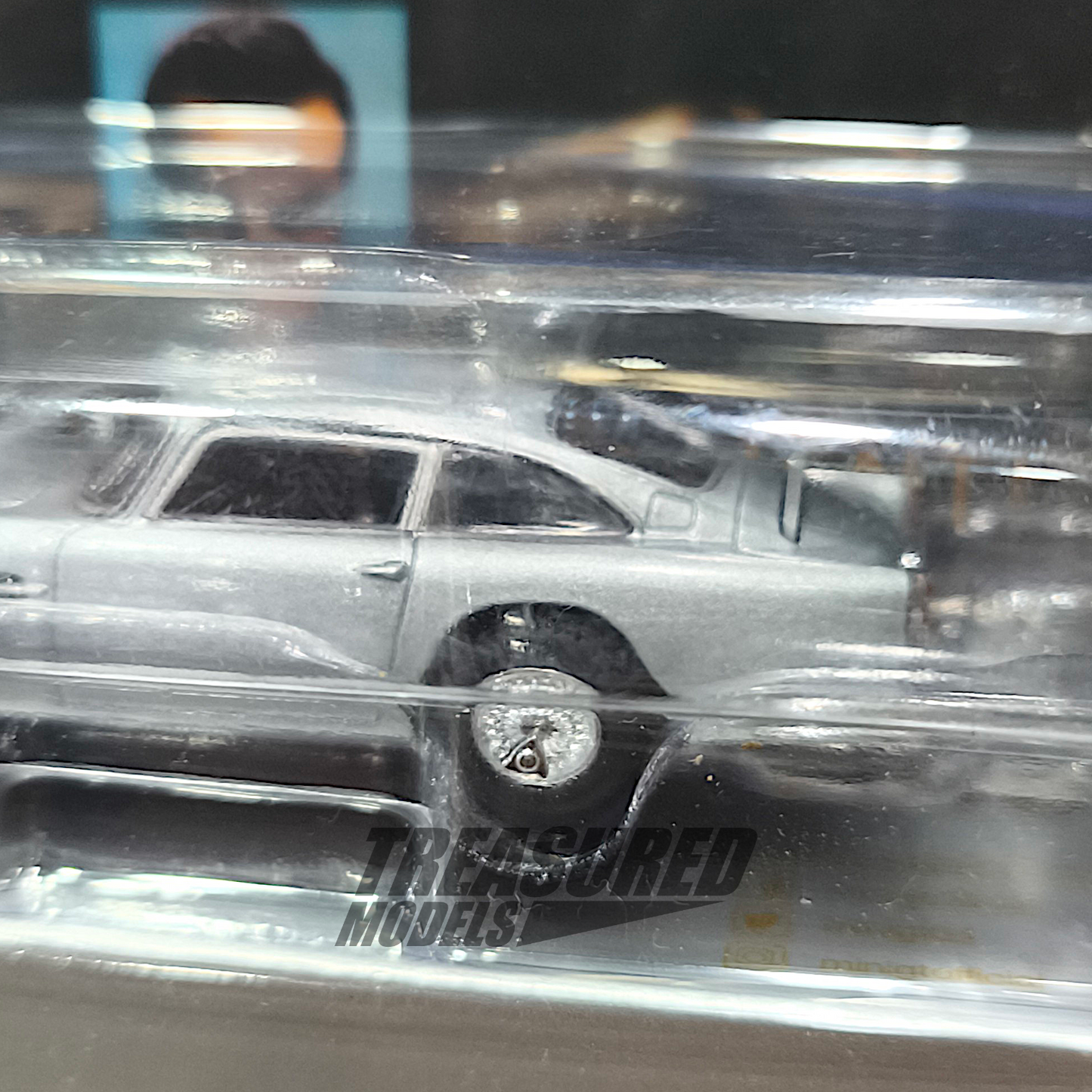 Mini GT Aston Martin DB5 “Goldfinger” English Version Blister Packaging MGT00900-007E 1/64 Diecast