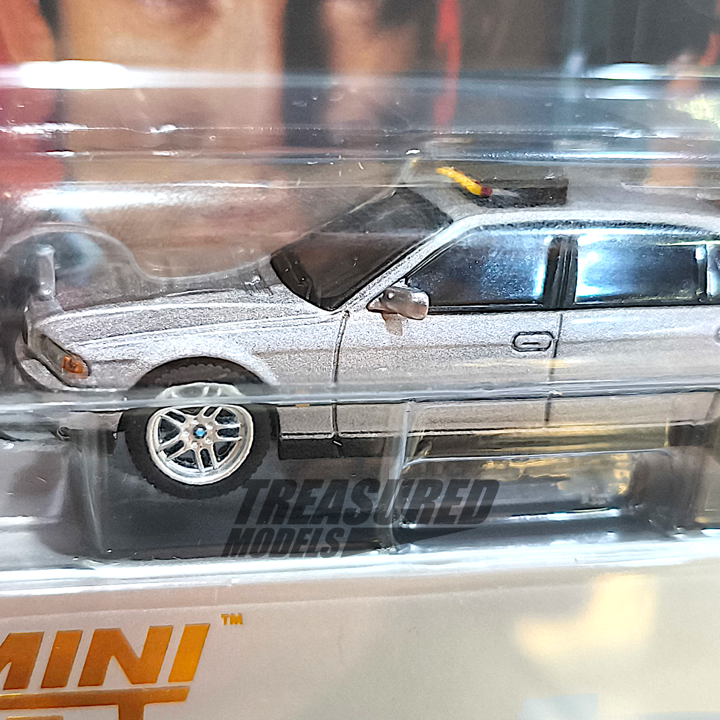 Mini GT BMW 750IL Tomorrow Never Dies Japanese Version MGT00902 1/64 Diecast