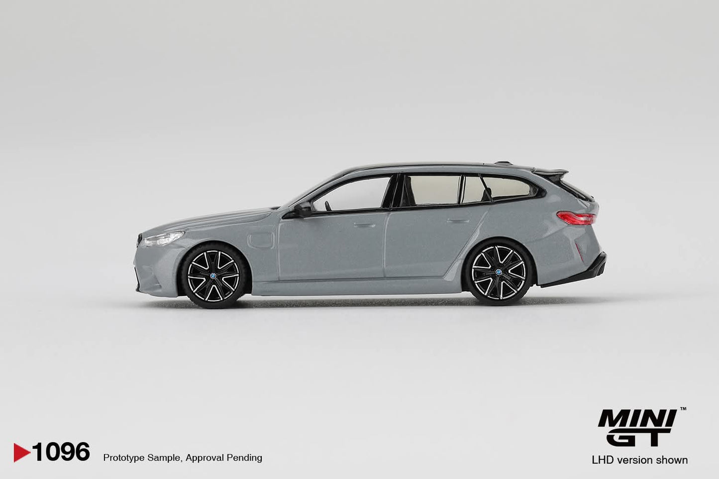 Mini GT BMW M5 Touring G99 Brooklyn Grey Metallic Blister Packaging MGT01096BL 1/64 Diecast