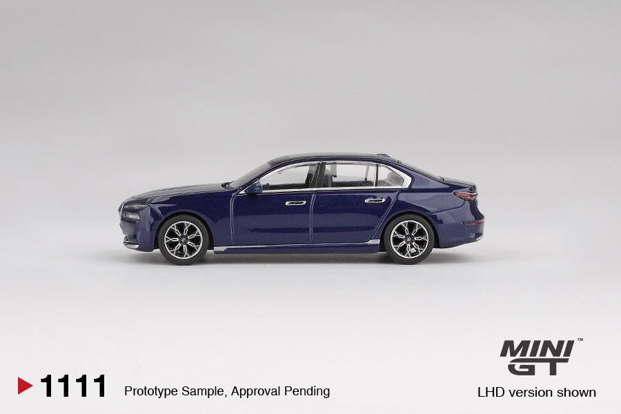 Mini GT BMW i7 xDrive60 Tanzanite Blue Metallic MGT01111 1/64 Diecast