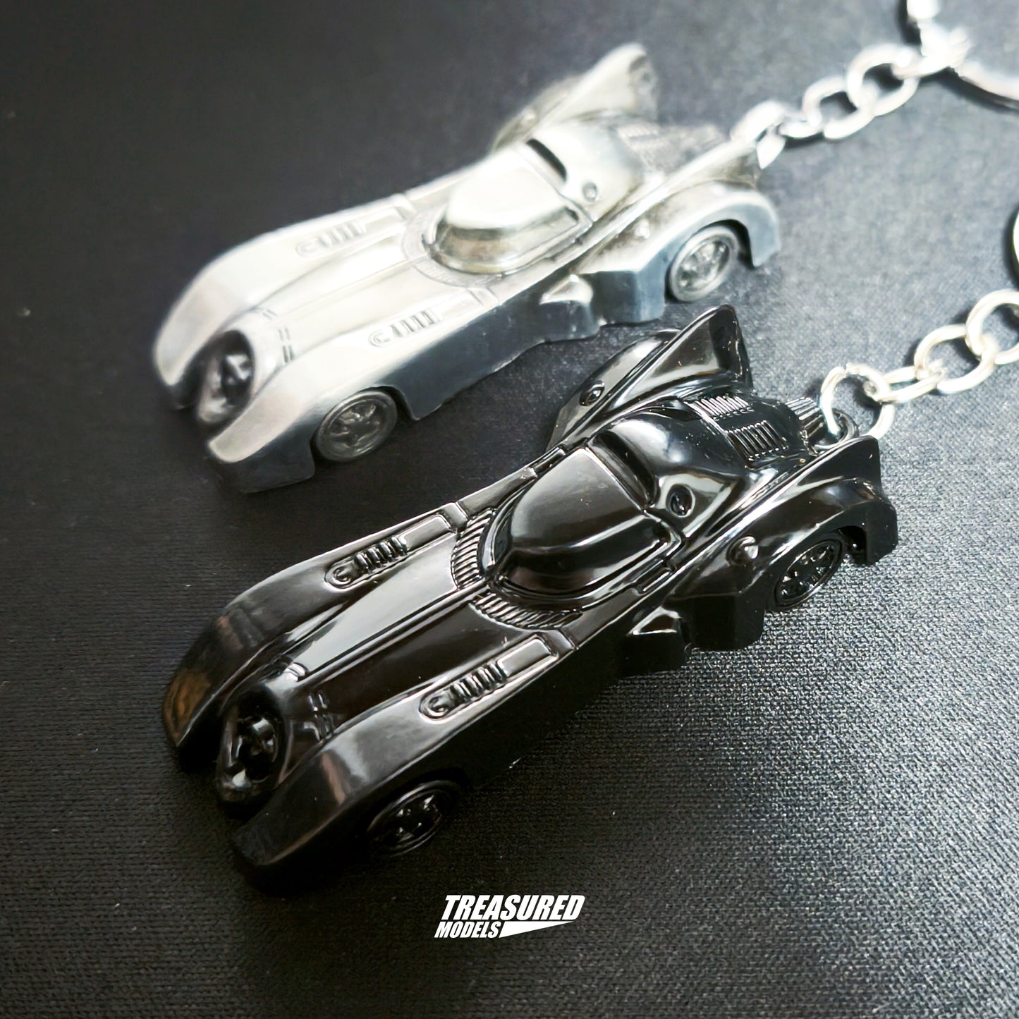 Batman Batmobile Key Chain Die Cast 1/64