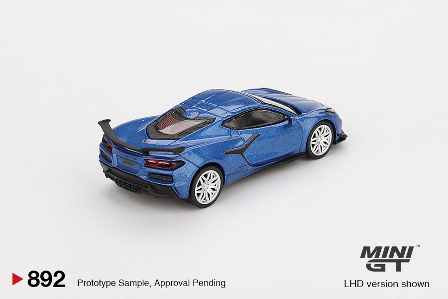 Mini GT Chevrolet Corvette Z06 2023 Elkhart Lake Blue Metallic MGT00892 1/64 Die Cast