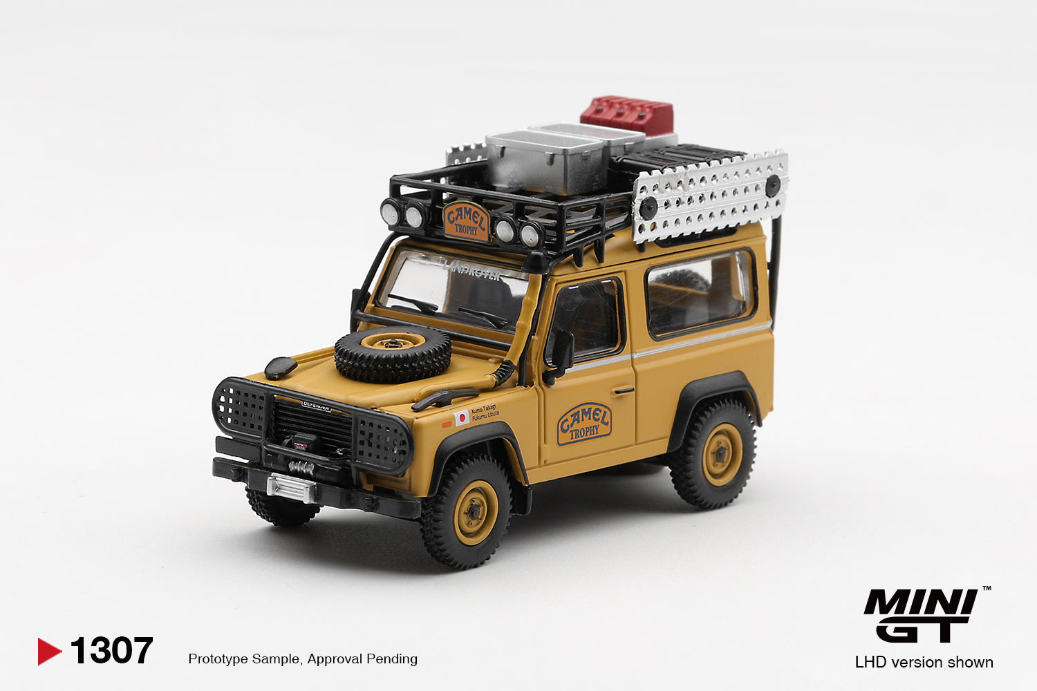 Pre-Order] Mini GT Land Rover Defender 90 1985 Camel Trophy Borneo