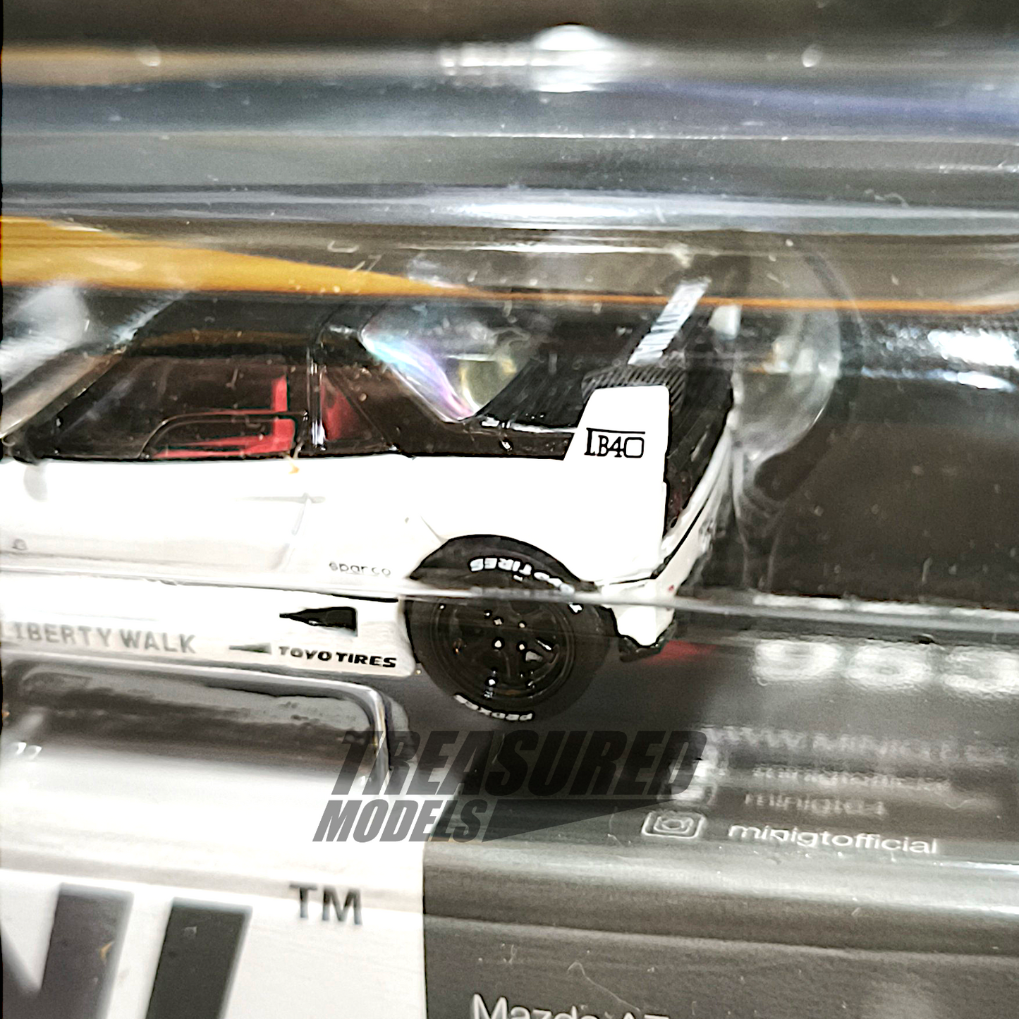 Mini GT Mazda AZ-1 Liberty Walk LB40 2024 Tokyo Auto Salon White Blister Packaging MGT00953 1/64 Diecast