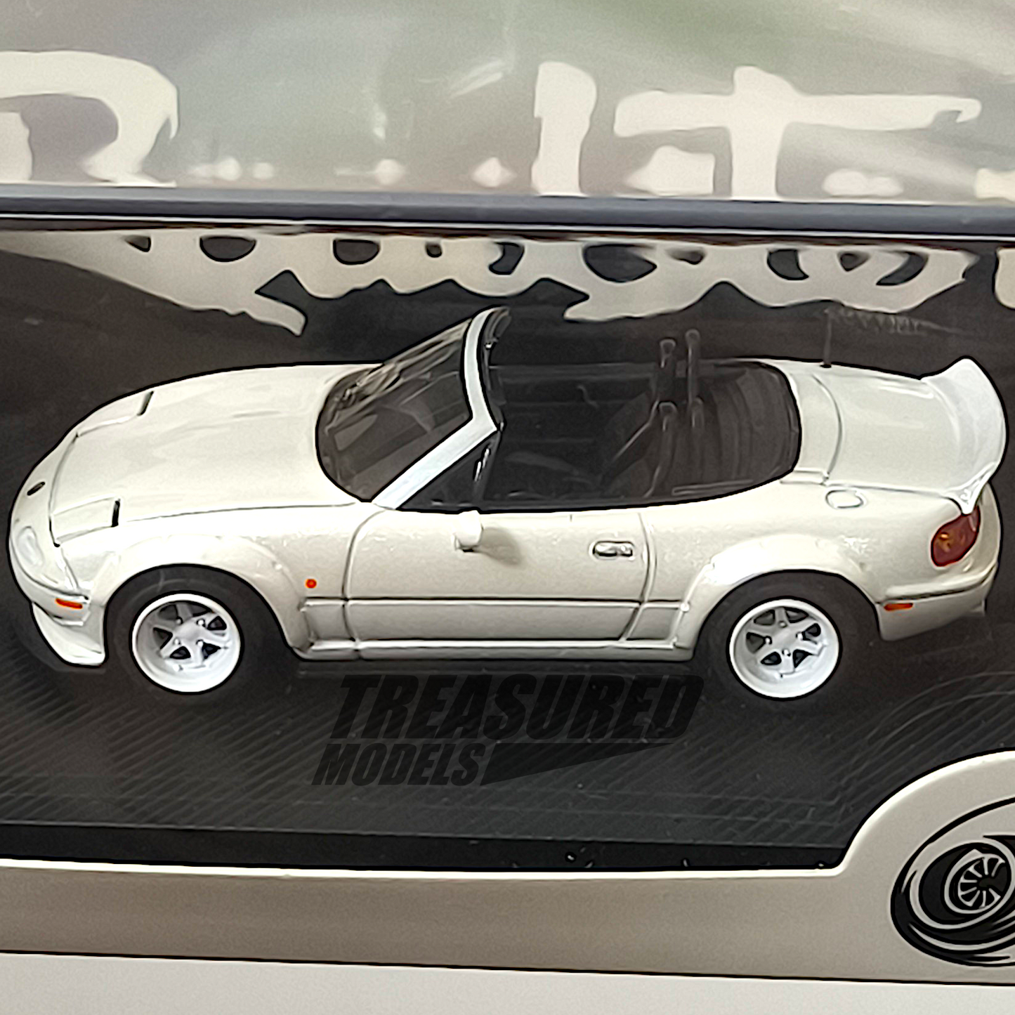 MicroTurbo Mazda MX-5 Eunos Roadster NA Customized Version Metallic White MT6403C4 1/64 Diecast
