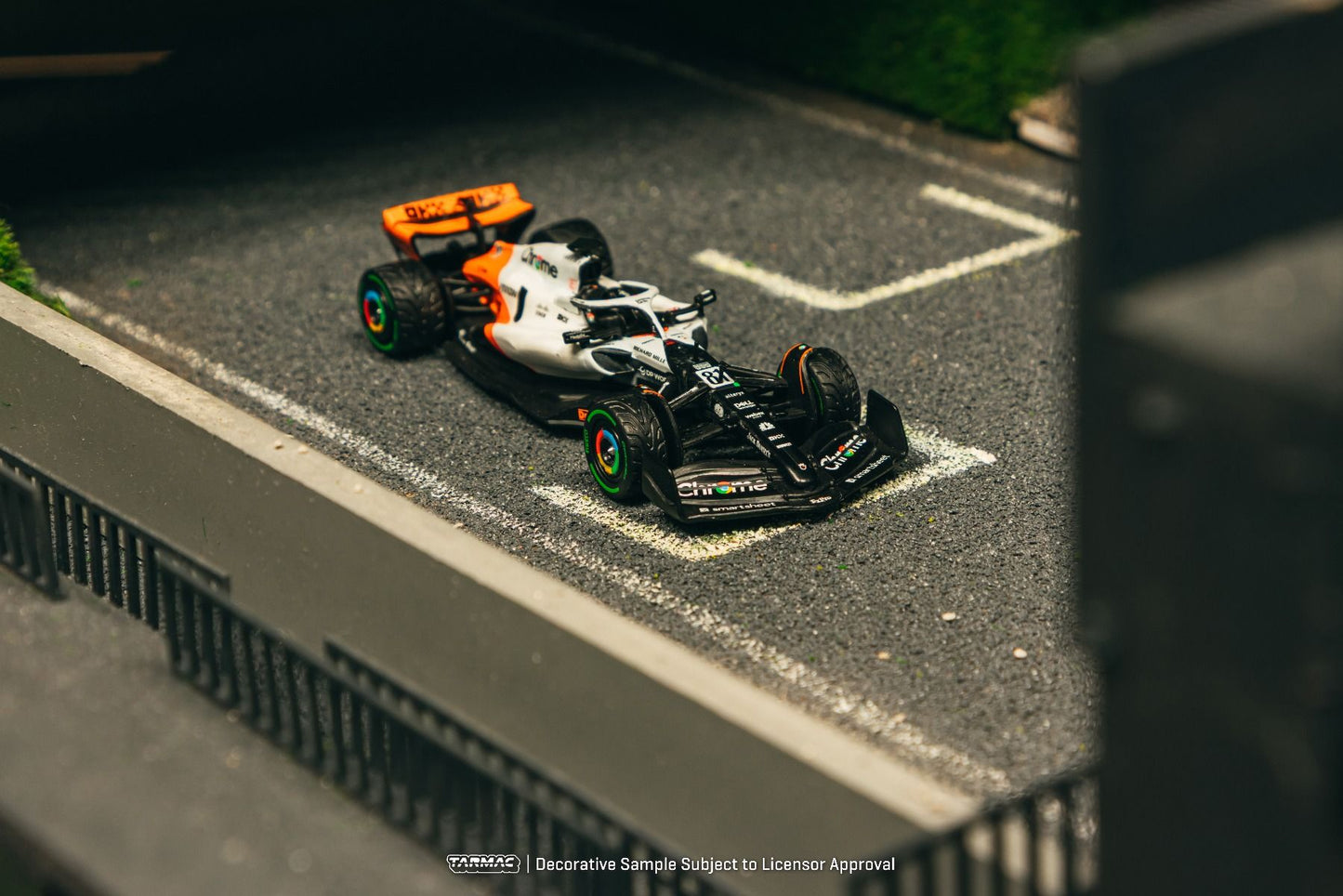 *Pre-Order* Tarmac Works McLaren MCL60 Monaco Grand Prix 2023 Oscar Piastri (Collaboration with IXO models) T64G-F070-OP1 1/64 Die Cast