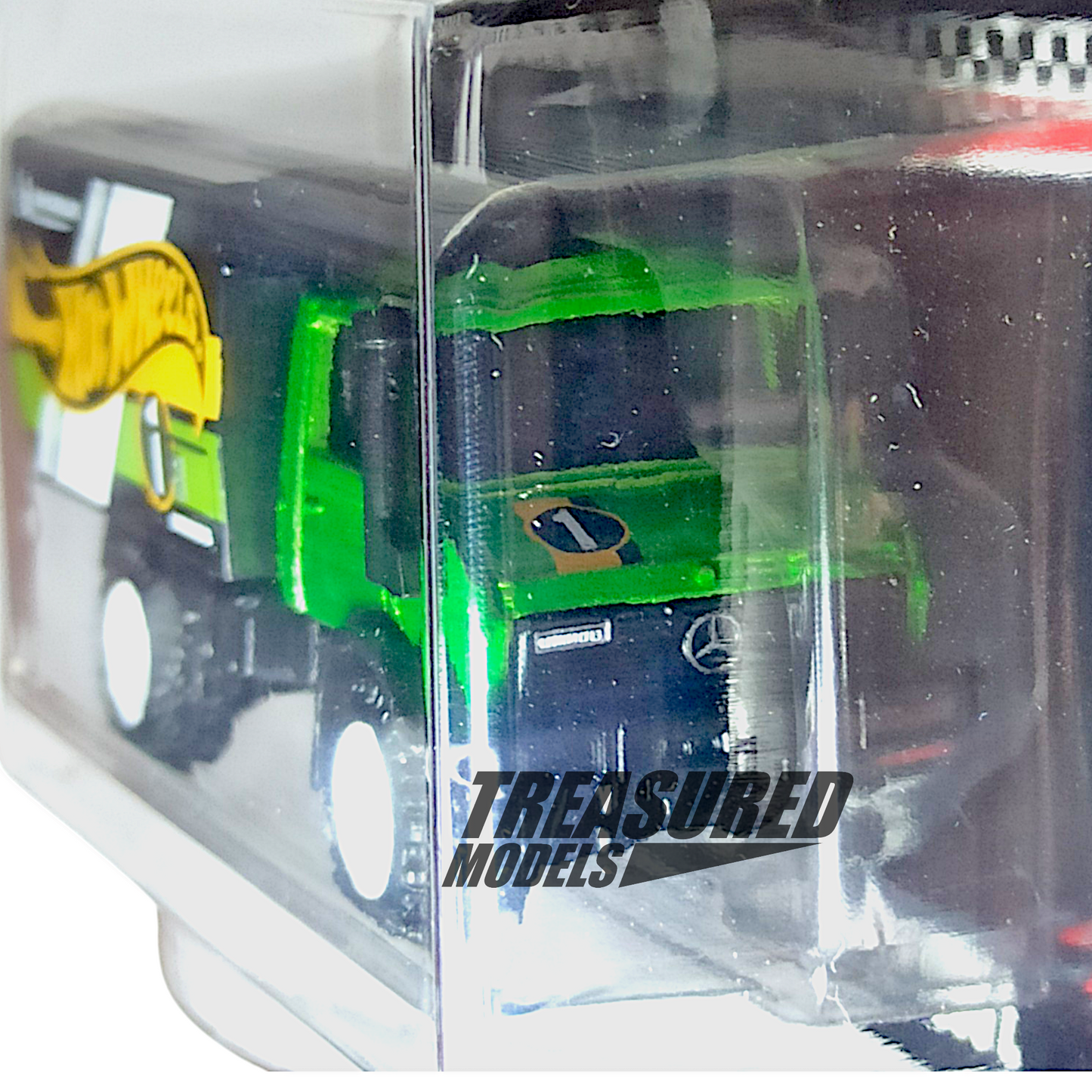 Hot Wheels Mercedes-Benz Unimog U 1300 L Spectraflame Green 2025 Premium Collector Edition 1/64 Die Cast