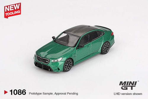 Mini GT BMW M5 (G90) Isle of Man Green Metallic MGT01086 1/64 Die Cast