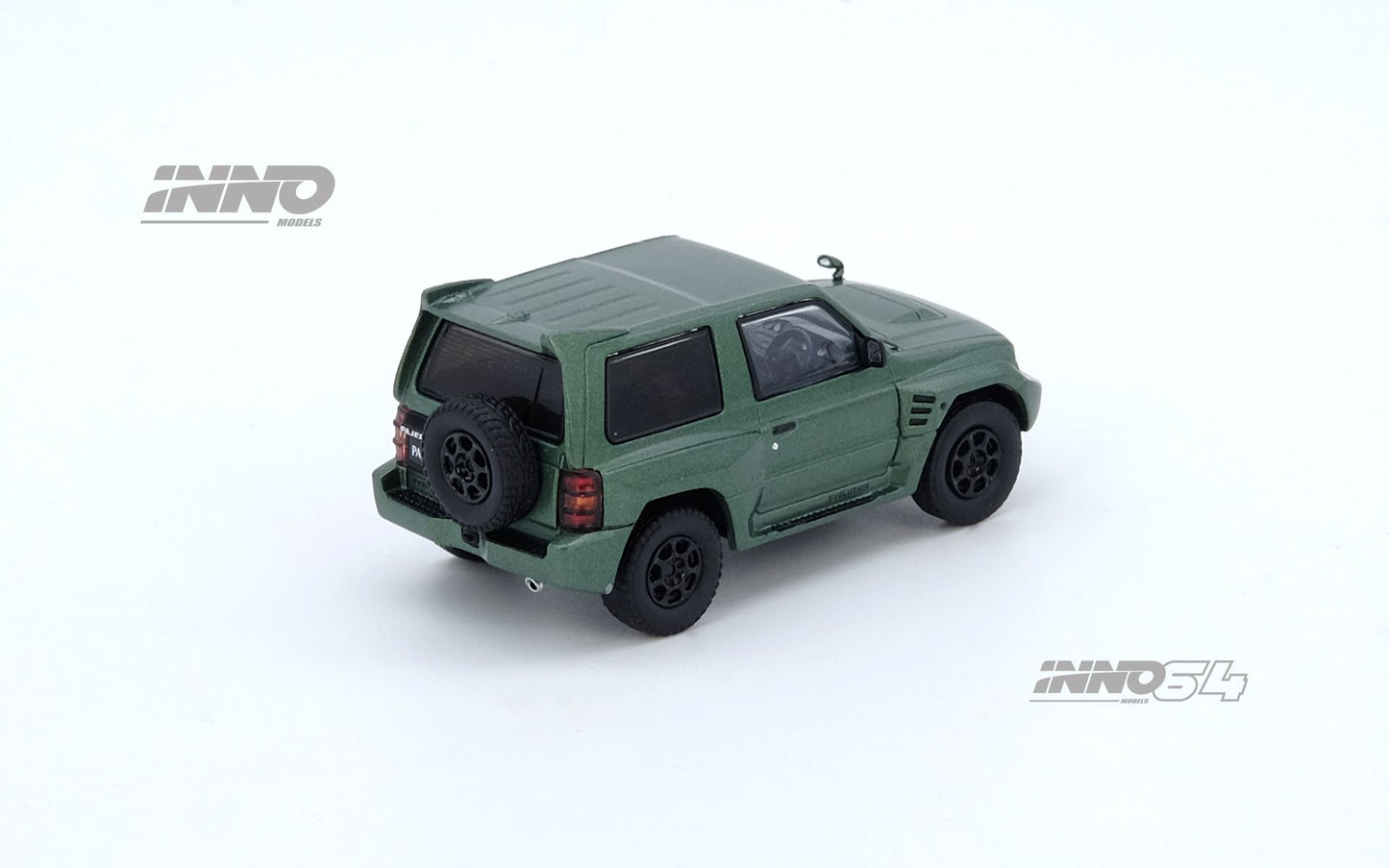 Inno64 Mitsubishi Pajero Evolution Satin Green IN64-EVOP-SGRE 1/64 Die Cast
