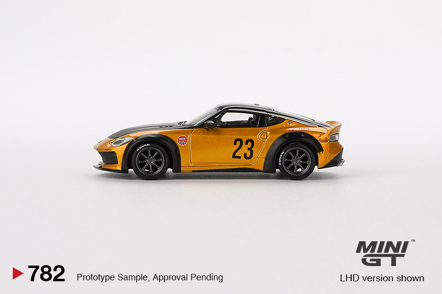Mini GT Nissan Z LB★NATION WORKS LB Gold MGT00782 1/64 Die Cast