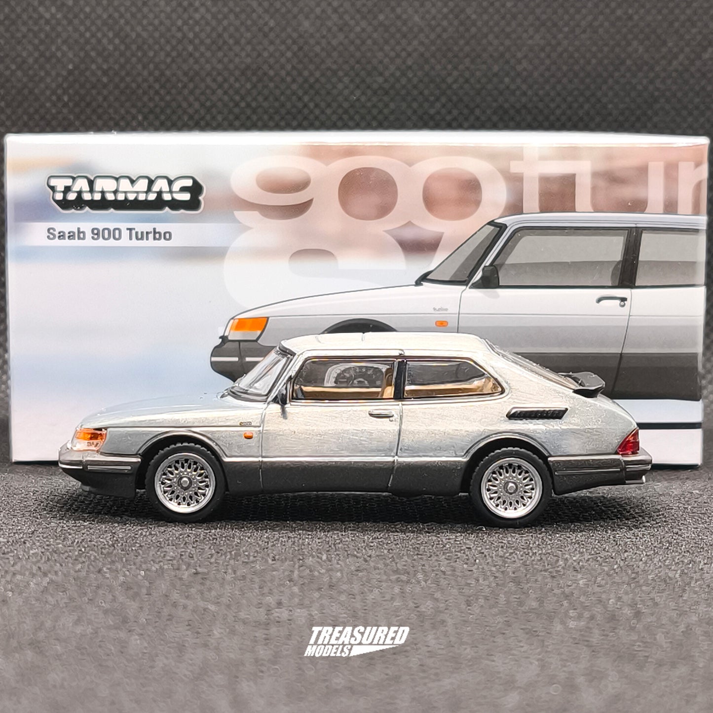 CHASE! Tarmac Works Saab 900 Turbo Silver Chase T64G-056-SL 1/64 Diecast