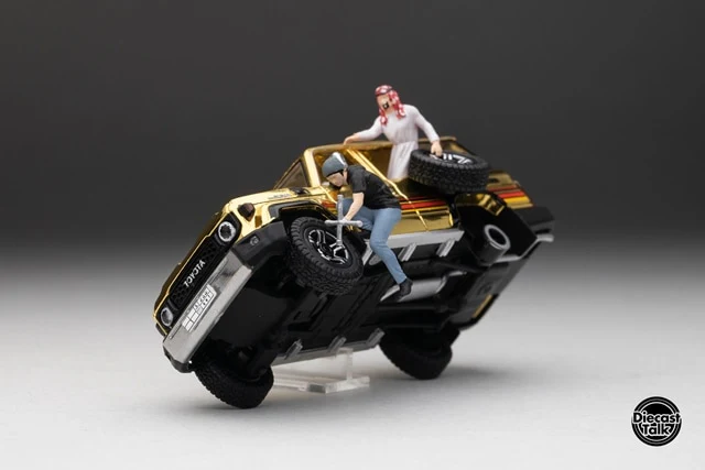 GCD Toyota Land Cruiser 70 Arab Specification Gold Edition DiecastTalk Special Order 1/64 Diecast