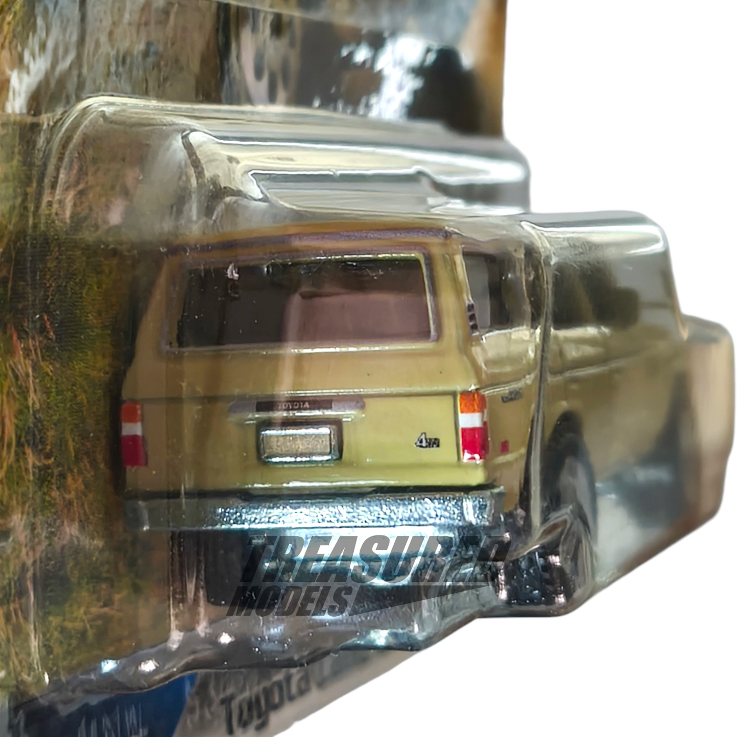 Hot Wheels Toyota Land Cruiser FJ60 Tan 2023 Premium Fast & Furious 1/64 Die Cast