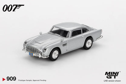 [Pre-Order] Mini GT Aston Martin DB5  “Casino Royale” English Card MGT00909 1/64 Diecast