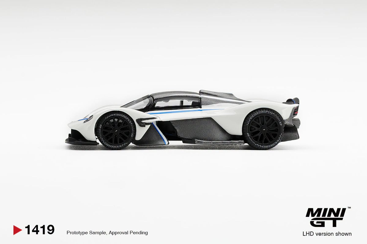 [PRE-ORDER] MINI GT Aston Martin Valkyrie Escaping White MGT01419 1/64 Diecast