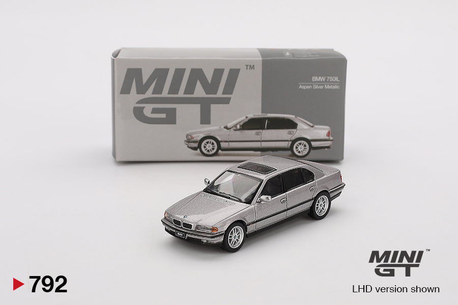 Mini GT BMW 750IL Aspen Silver Metallic Blister Packaging MGT00792 1/64 Diecast