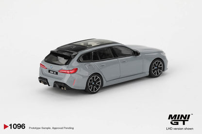 [Pre-Order] Mini GT BMW M5 Touring G99 Brooklyn Grey Metallic MGT01096 1/64 Diecast