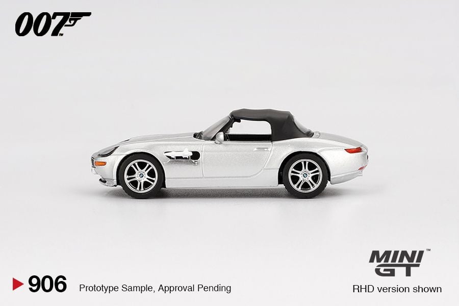 Mini GT BMW Z8 007 The World Is Not Enough English Poster Back