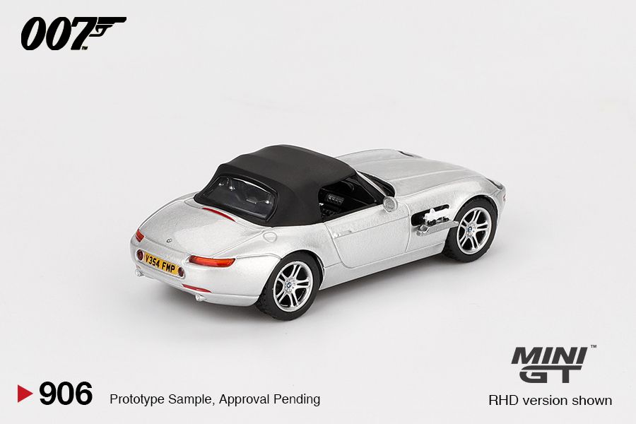 Mini GT BMW Z8 007 The World Is Not Enough English Poster Back Card Blister Packaging MGT00906-007E 1/64 Diecast