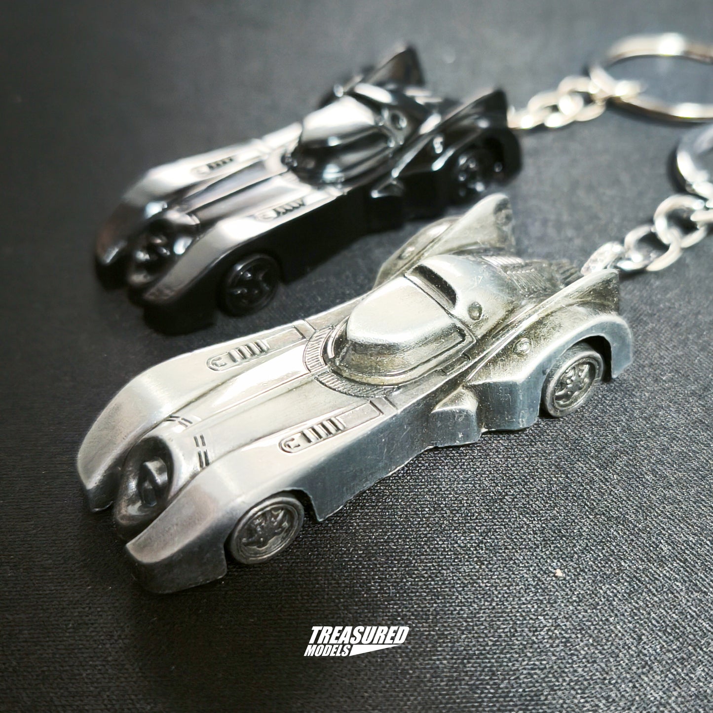 Batman Batmobile Key Chain Die Cast 1/64