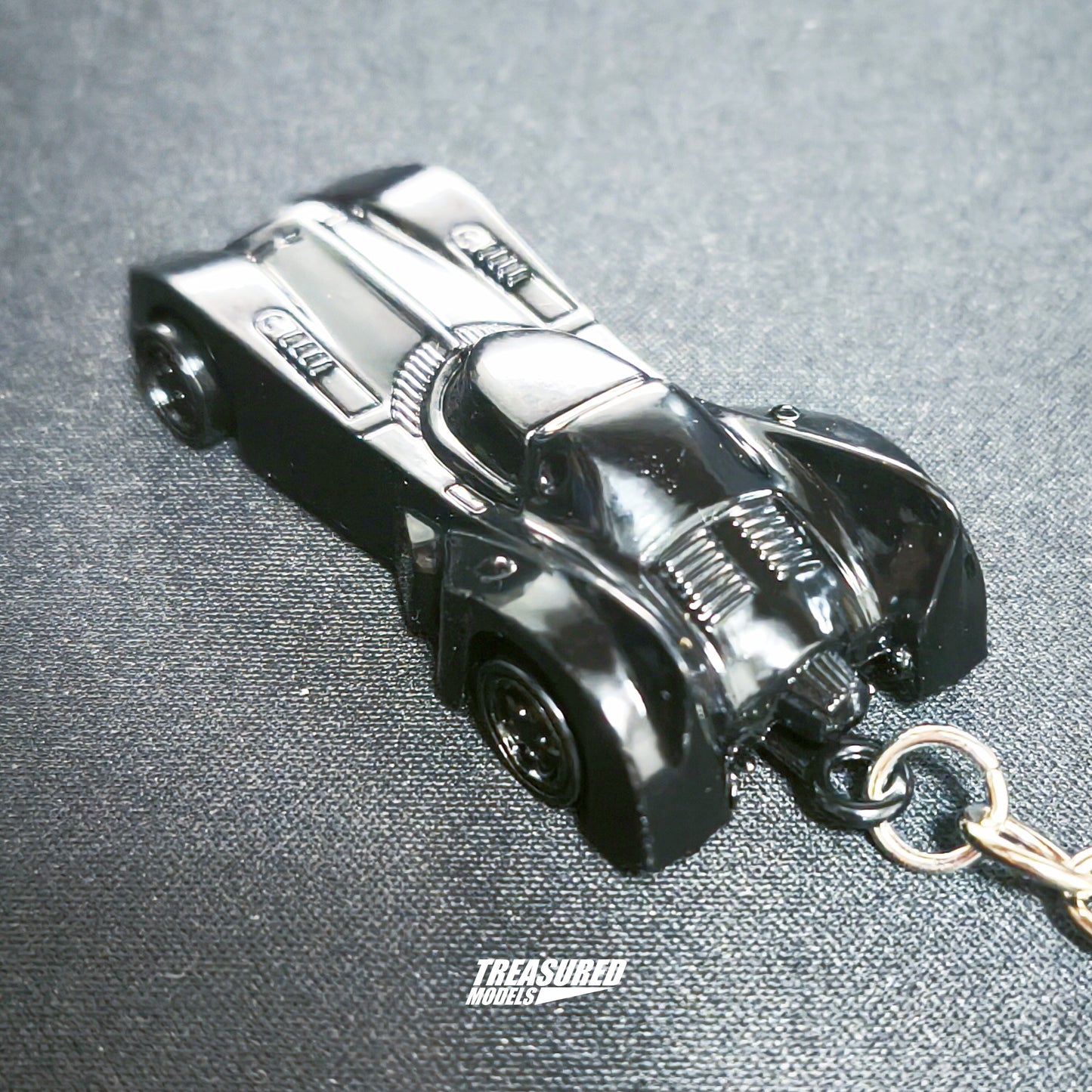 Batman Batmobile Key Chain Die Cast 1/64