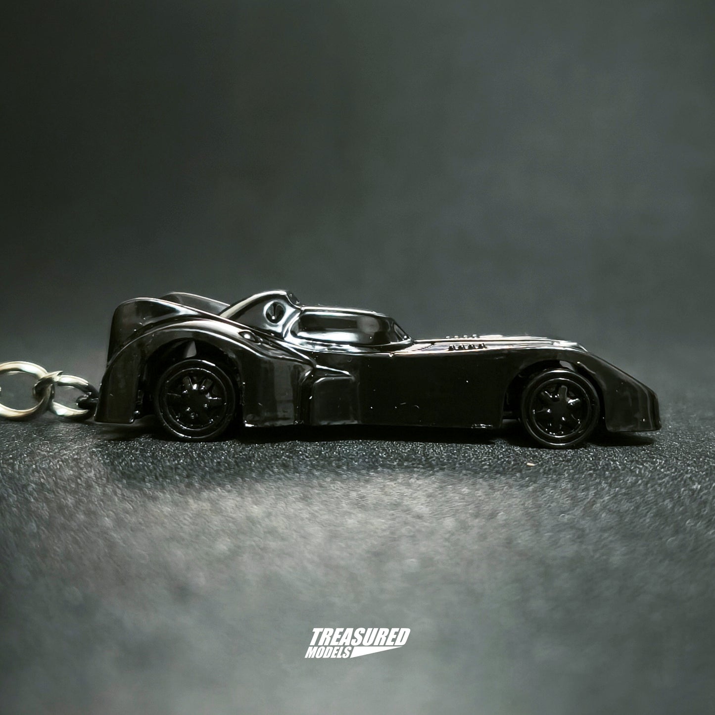 Batman Batmobile Key Chain Die Cast 1/64