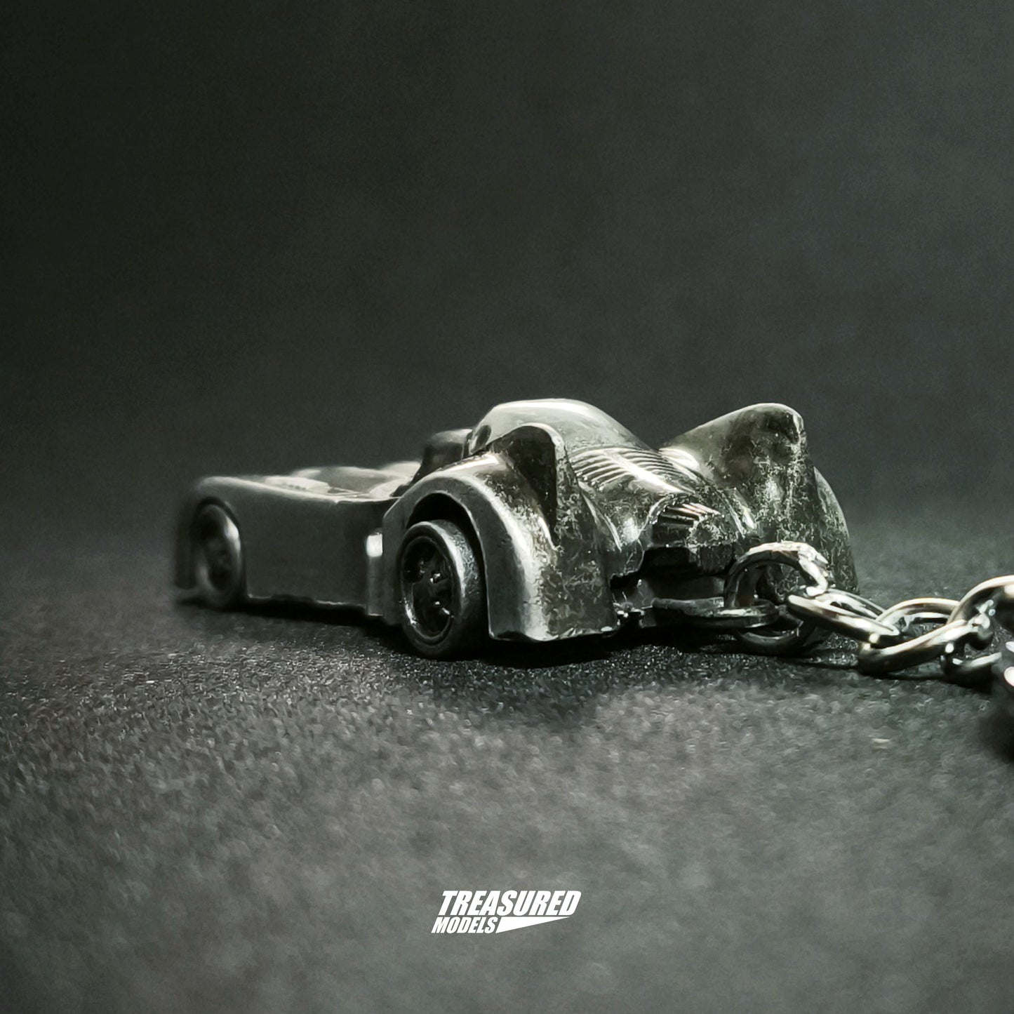 Batman Batmobile Key Chain Die Cast 1/64