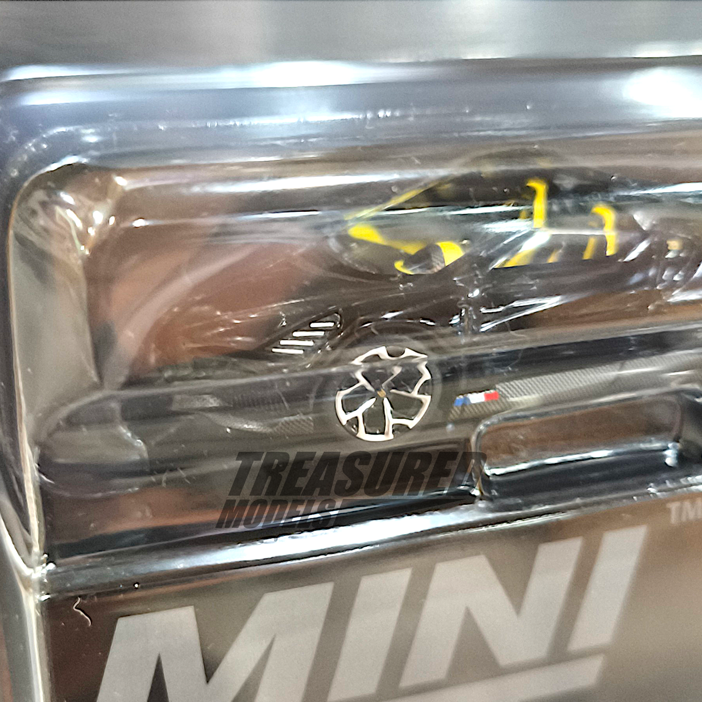Mini GT Bugatti W16 Mistral Black Blister Packaging MGT01058 1/64 Die Cast