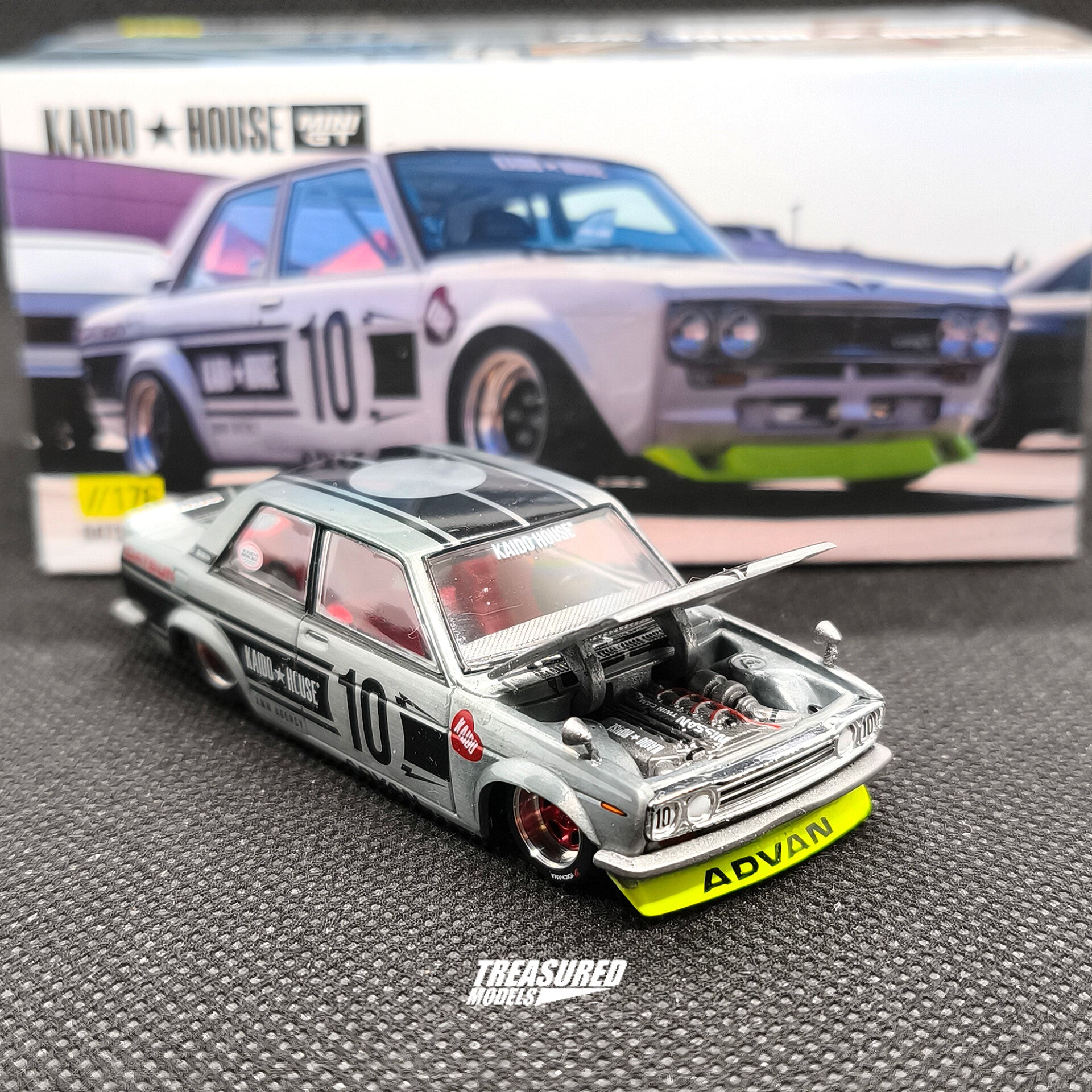 Kaido House CHASE Datsun 510 Street Team XMM V1 KHMG176 1/64