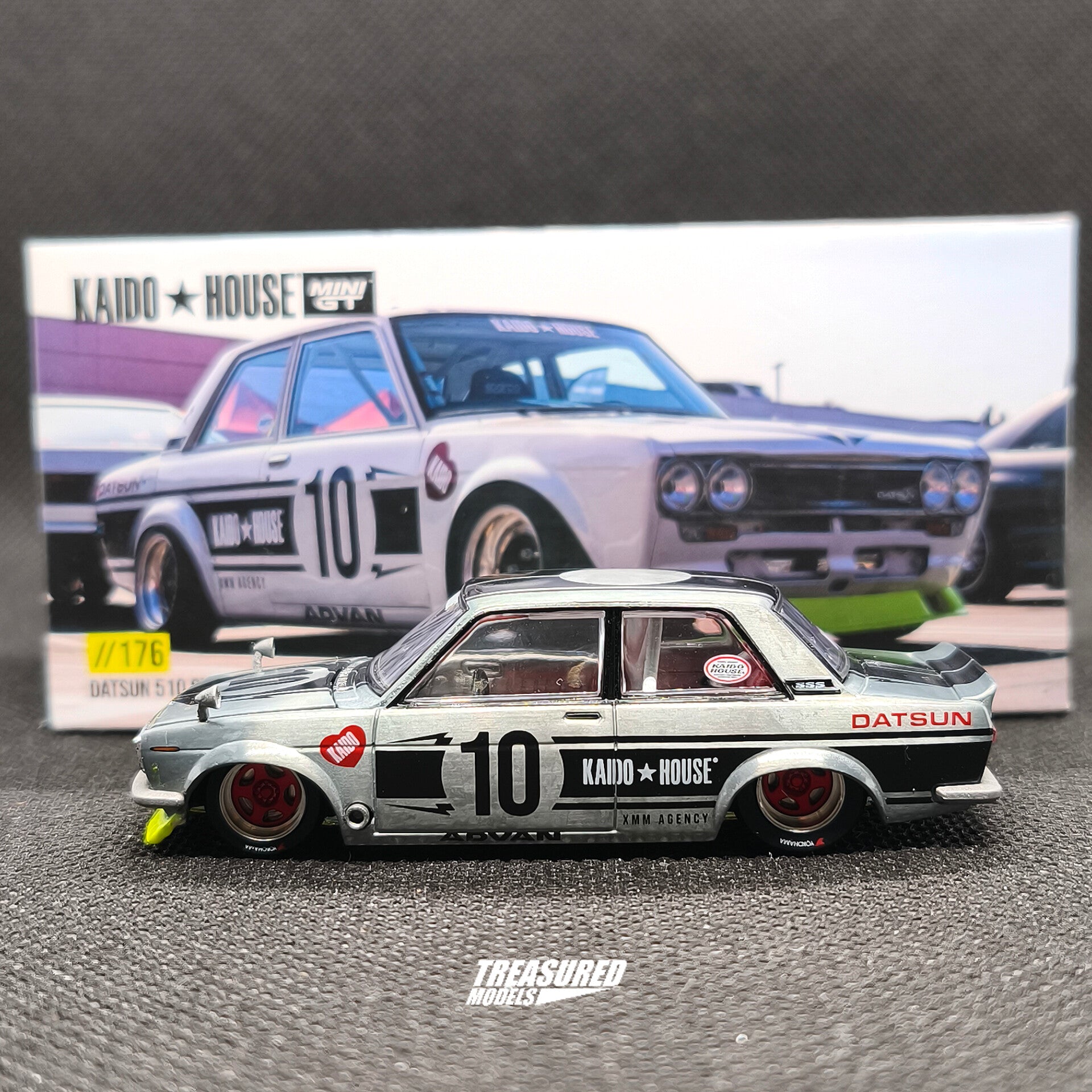 Kaido House CHASE Datsun 510 Street Team XMM V1 KHMG176 1/64