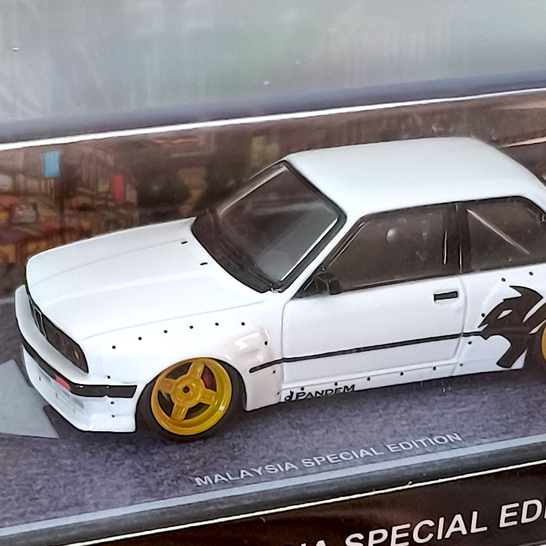 CM Model E30 Pandem V1 White Malaysia Special Edition TMCS 2026 CM64-E30-TMCS26 1/64 Diecast