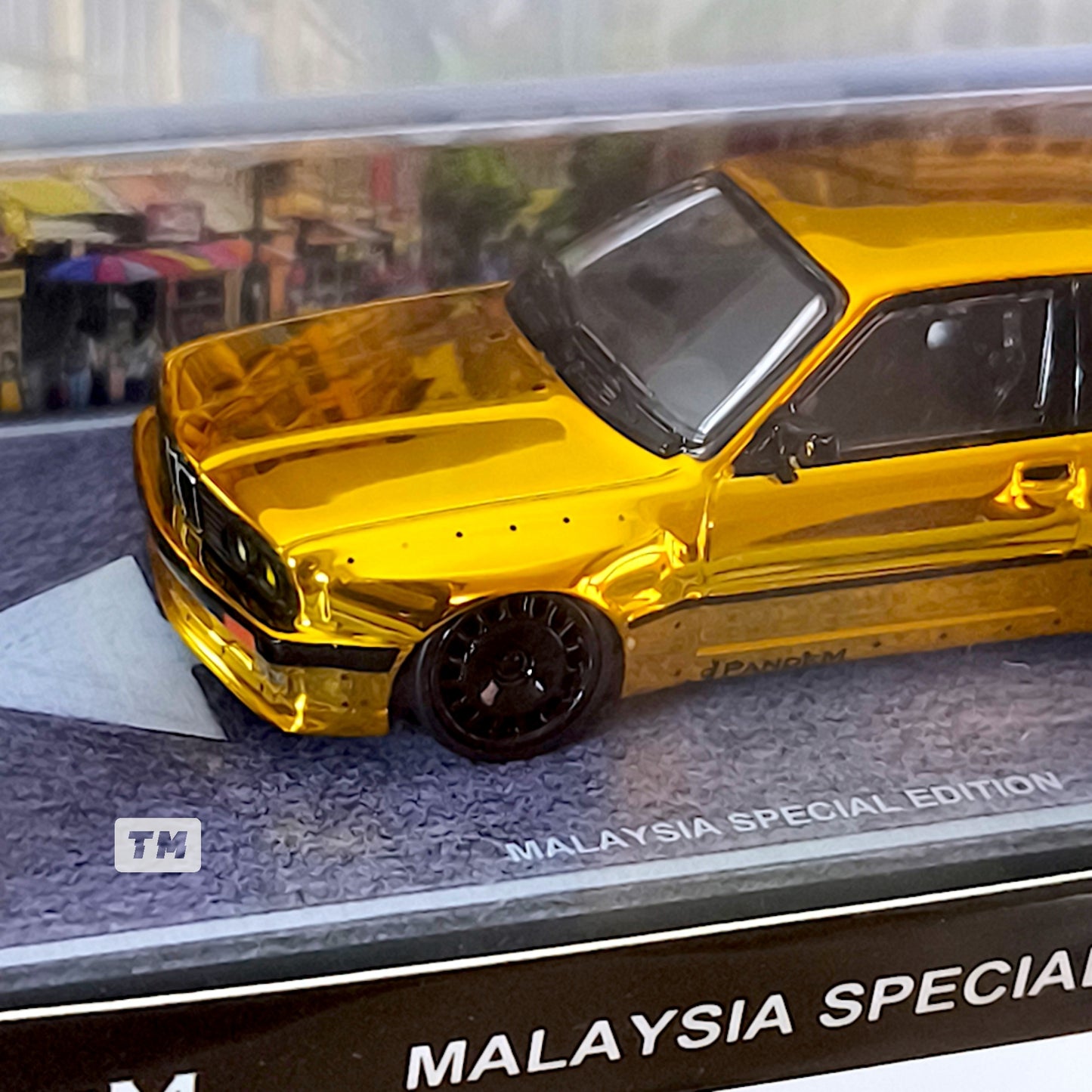 CHASE! CM Model E30 V1 Pandem Chrome Gold Malaysia Special Edition MDX 2026 CM64-E30-MDX26