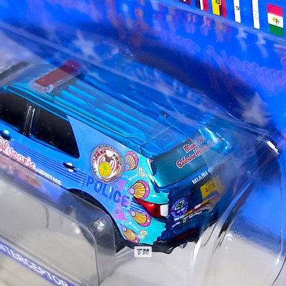 CHASE! GreenLight Ford 2022 Police Interceptor Ultility  The City of Miami Police Dept Celevrate Hispanic Heritage Chrome Blue 1/64 Diecast