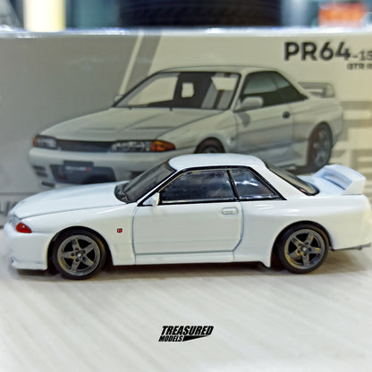 Pop Race Nissan Skyline GT-R R32 Crystal White 1/64 Die Cast