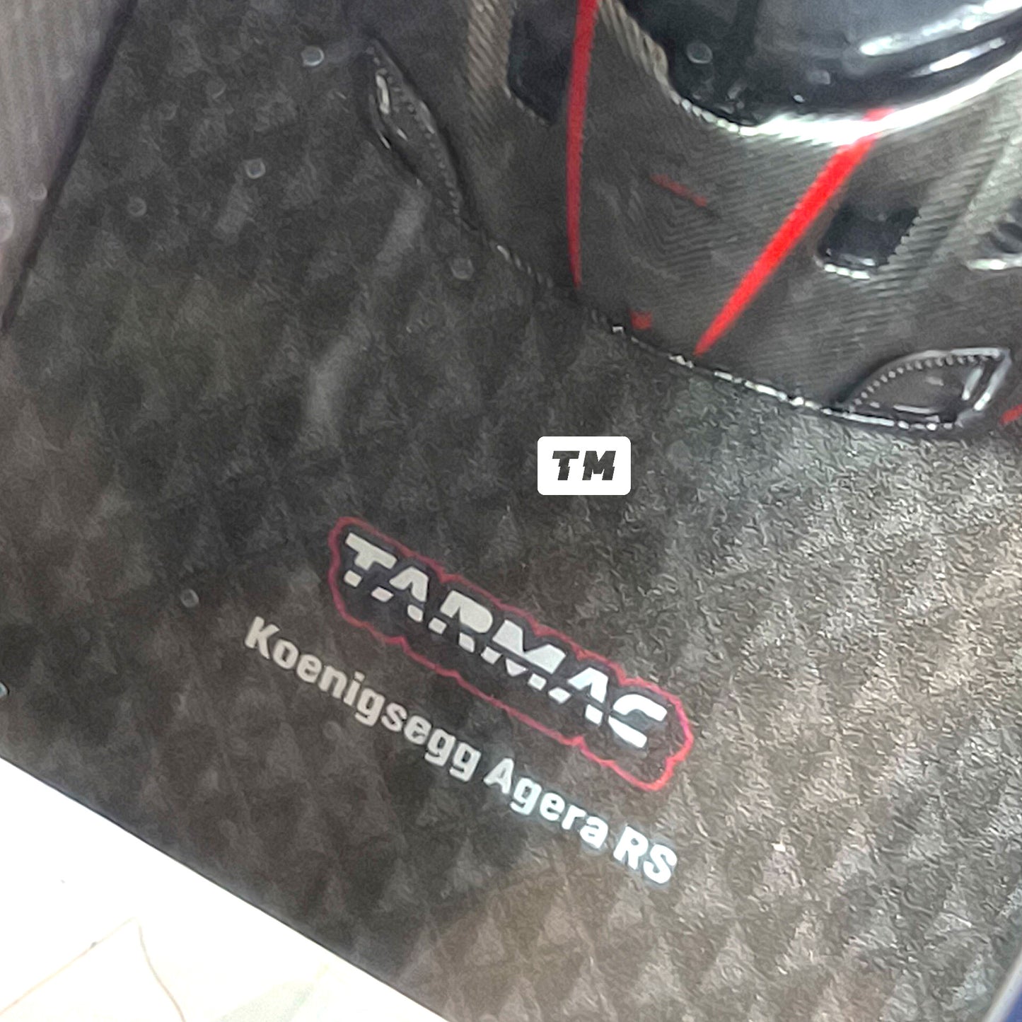 Tarmac Works Koenigsegg Agera RS Black Carbon Fiber Red Accents 1/64 Diecast