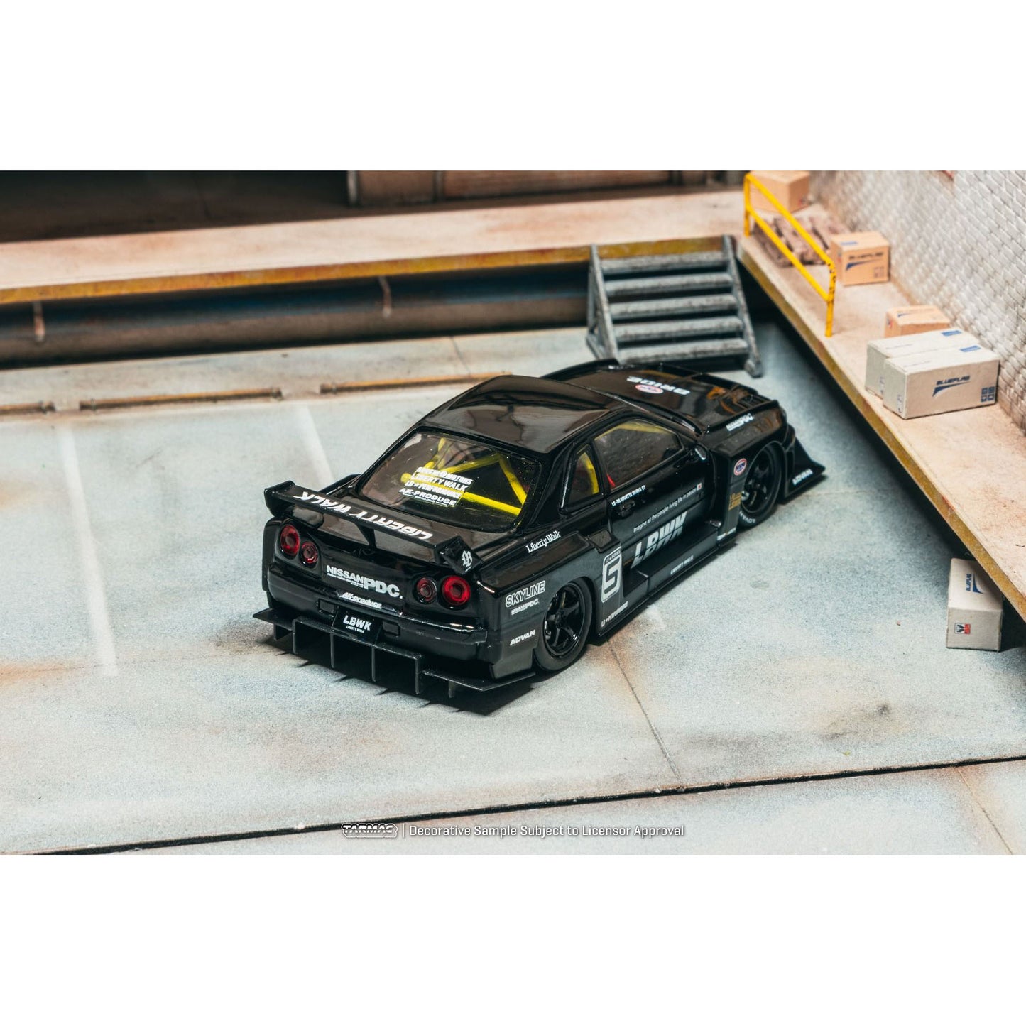 Tarmac Works LB-ER34 Super Silhouette SKYLINE Black 1/43 Diecast
