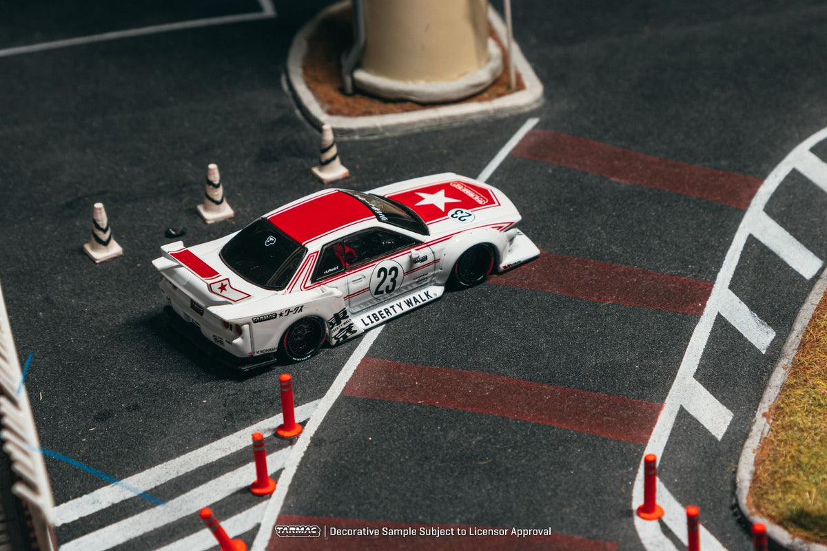 [Pre-Order] Tarmac Works LB-KAIDO WORKS Nissan R32 Skyline TARMAC + Trading Cards Combo Set T64-097-25TAS 1/64 Diecast