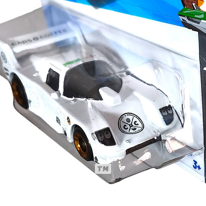 Hot Wheels La Liebre White 2026 Basic 1/64 Diecast