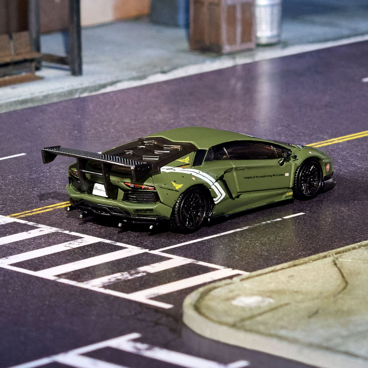 Hot Wheels Lamborghini Aventador LP 700-4 LBWK Elite 64 1/64 Diecast