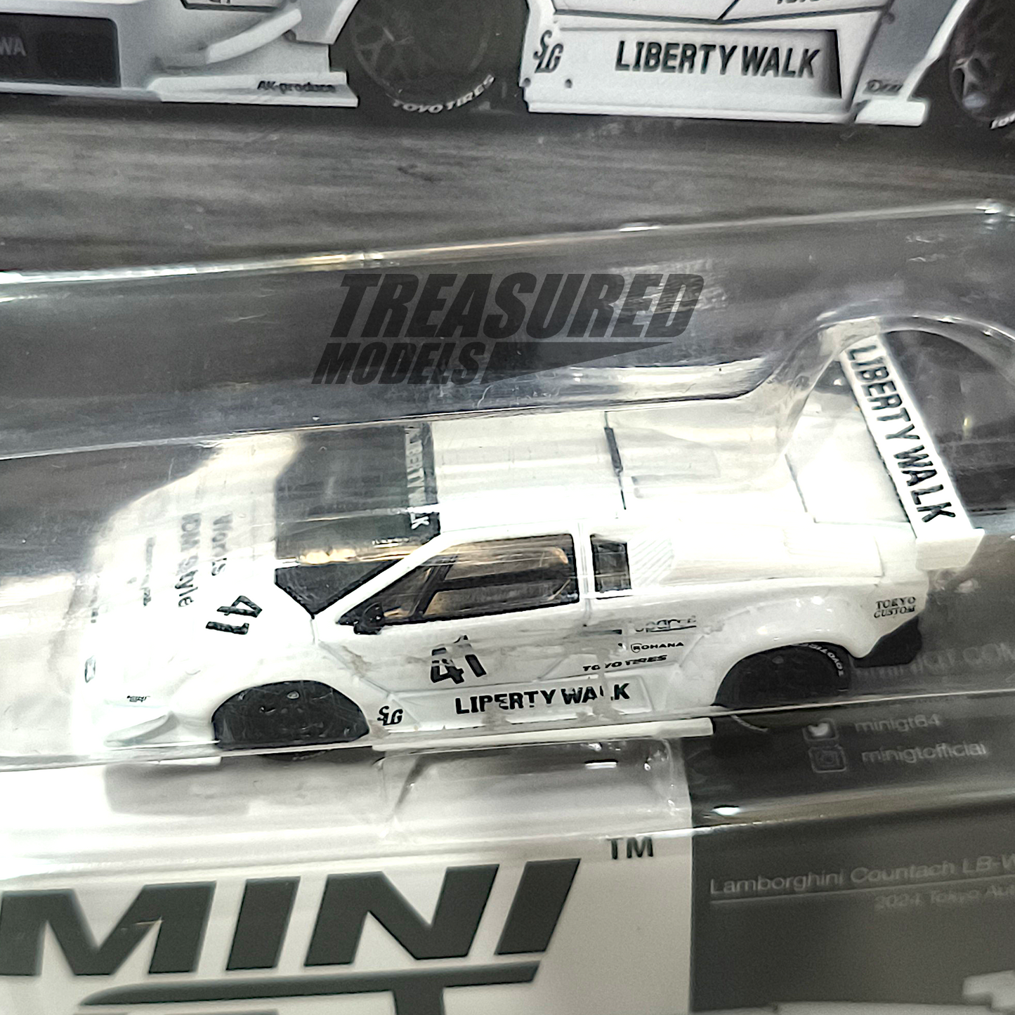Mini GT Lamborghini Countach LB-WORKS White 2024 Tokyo Auto Salon Blister Packaging MGT00966 1/64 Diecast