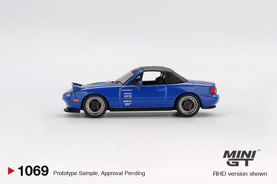 Mini GT Mazda Miata MX-5 (NA) Tuned Version Dark Blue Blister Packaging MGT01069 1/64 Diecast
