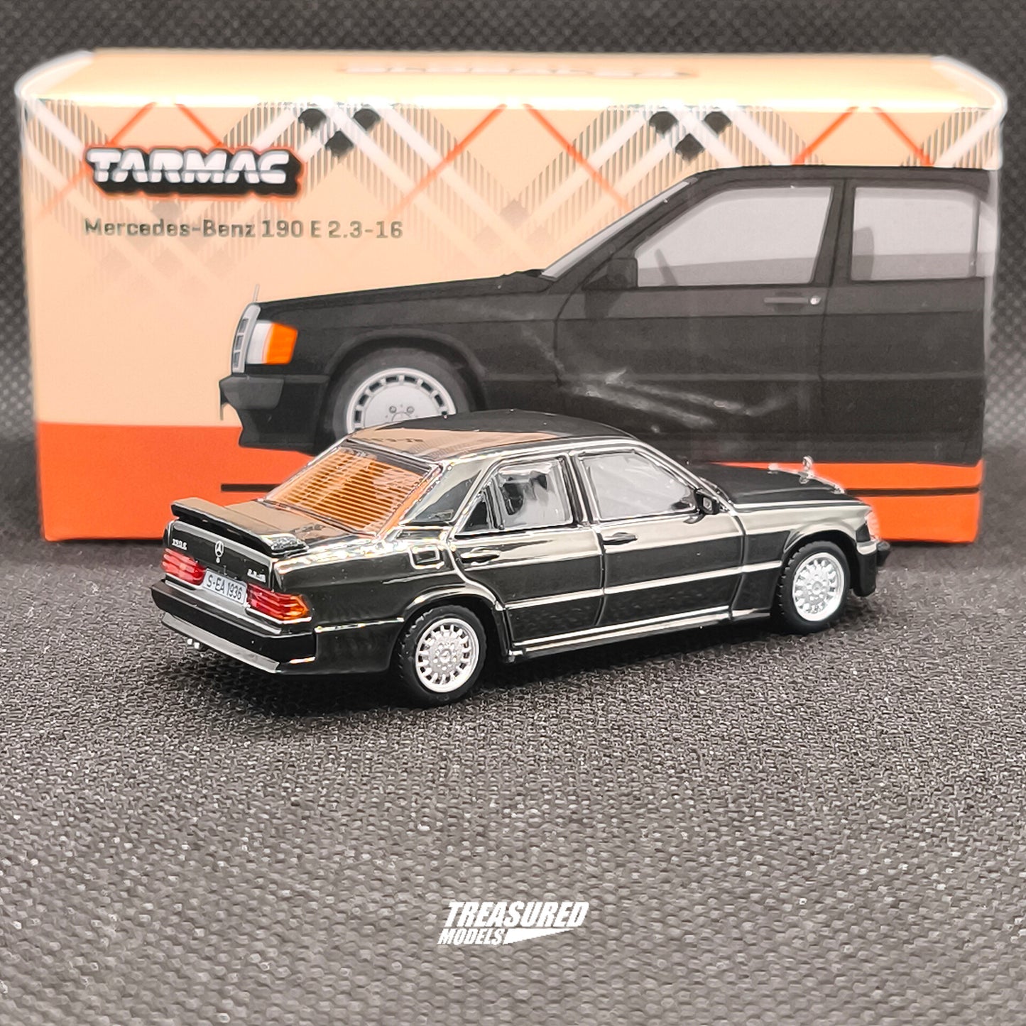 CHASE! Tarmac Works Mercedes-Benz 190 E 2.3-16 Blue-Black Metallic Chase 1/64 Diecast