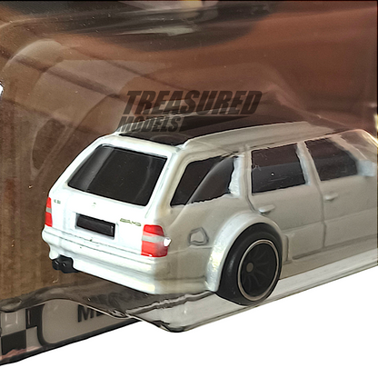 Hot Wheels Mercedes-Benz E 36 AMG Pearlescent Metalflake White 2024 Premium Boulevard 113 1/64 Die Cast
