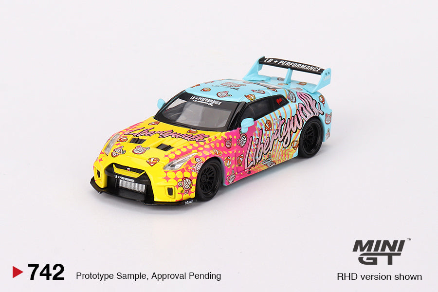 Mini GT LB-Silhouette Works GT Nissan Skyline GT-R 35GT-RR Ver.1 LBWK KUMA GTR 2024 MGT00742-L 1/64 Diecast Front