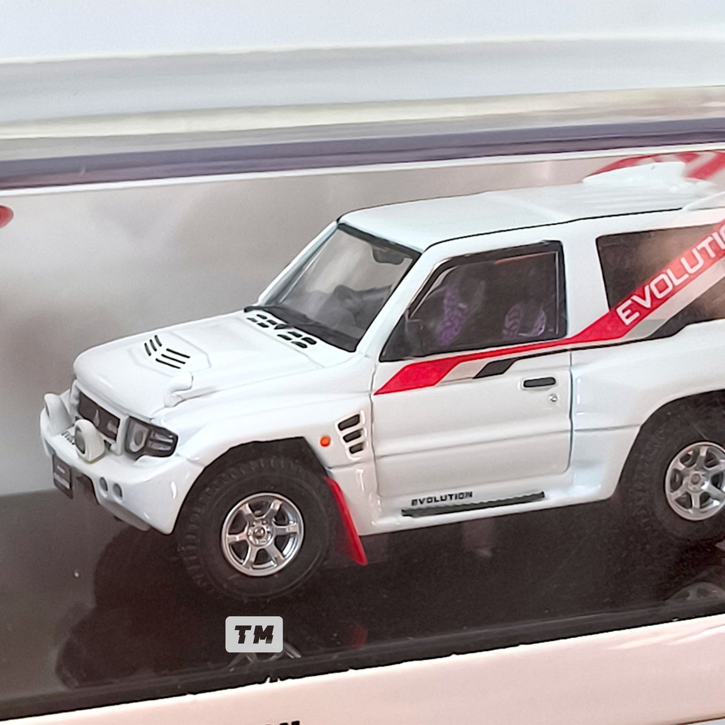 Inno64 Mitsubishi Pajero Evolution White IN64-EVOP-WHI 1/64 Diecast