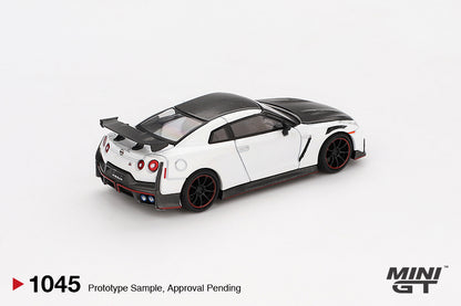 Mini GT Nissan GT-R Nismo 2024 Brilliant White Pearl MGT01045 1/64 Diecast