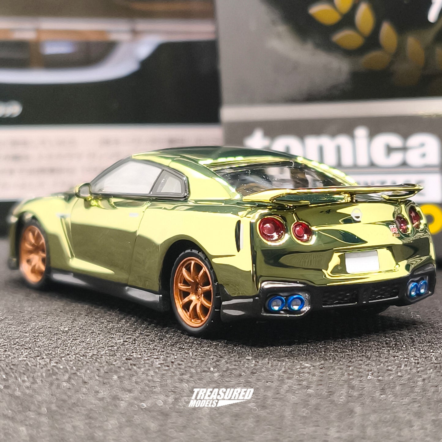 TomyTec Tomica Limited Vintage Neo TLV-N Nissan GT-R Premium edition T-spec 2024 Model 10th Million Celebration 1/64 Diecast