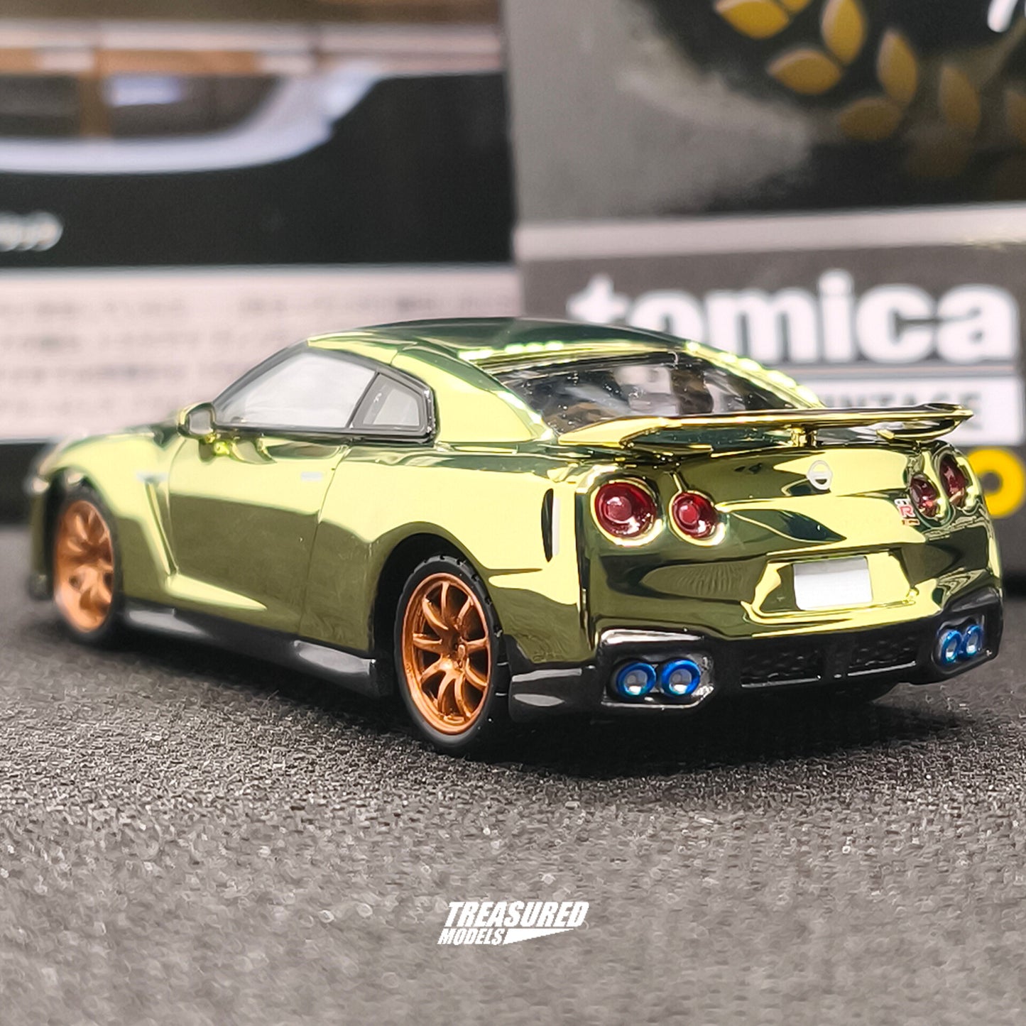 TomyTec Tomica Limited Vintage Neo TLV-N Nissan GT-R Premium edition T-spec 2024 Model 10th Million Celebration 1/64 Diecast