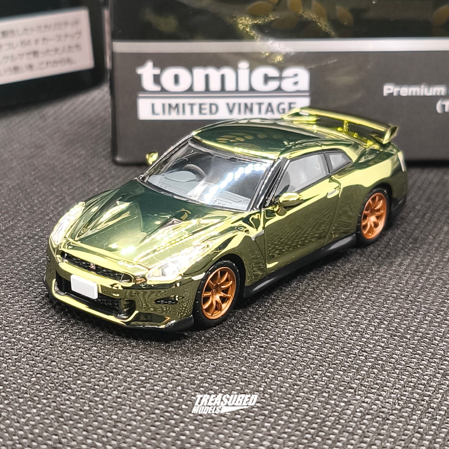 TomyTec Tomica Limited Vintage Neo TLV-N Nissan GT-R Premium edition T-spec 2024 Model 10th Million Celebration 1/64 Diecast