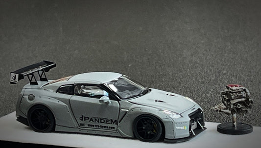 PGM Nissan GT-R R35 Pandem Rocket Bunny Combet Gray Ordinary Version PGM-640703 1/64 Diecast